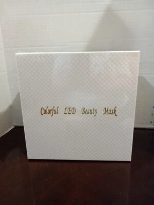 Mascarilla facial con luz LED 7 colores Foto 1 de 4