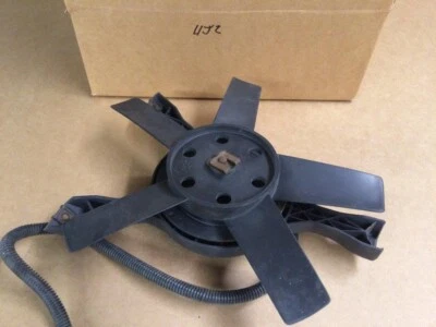 Ventilador de refrigeración auxiliar radiador Corvette GM 85 86 87 88 89 Foto 1 de 4