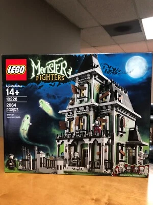 LEGO Monster Fighters HAUNTED HOUSE 10228 Halloween mansion addams family ghost - image 1 of 4
