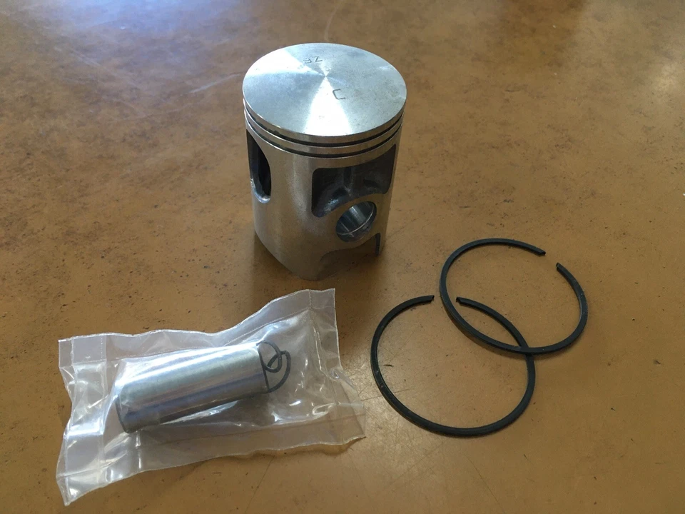 MORINI GS GSA 50 PISTONE BIFASCIA D.38,98 h 51mm spinotto d.12 TESTA BOMBATA - Immagine 1 di 1