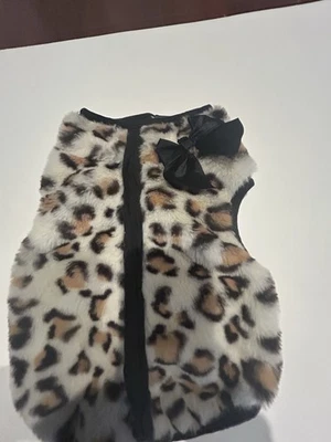 Abrigo de piel sintética con estampado de leopardo Smoochie Pooch para perro talla S 10-12 libras Foto 1 de 4