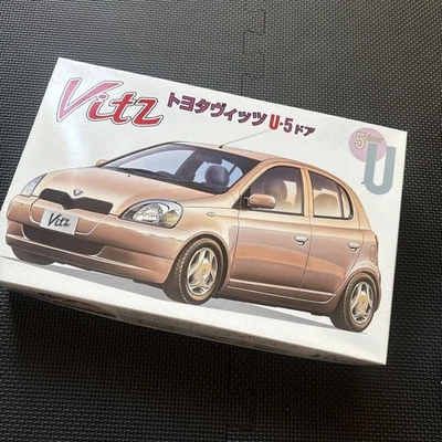 Kit maquette plastique Fujimi 124 Toyota Vitz U type 5 portes d'occasion - Photo 1/3
