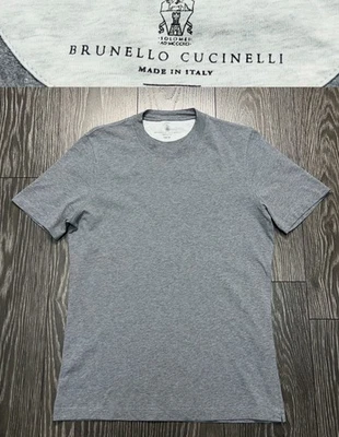 Camiseta de lujo para hombre Brunello Cucinelli calce ajustado gris algodón camiseta clásica talla S Foto 1 de 4