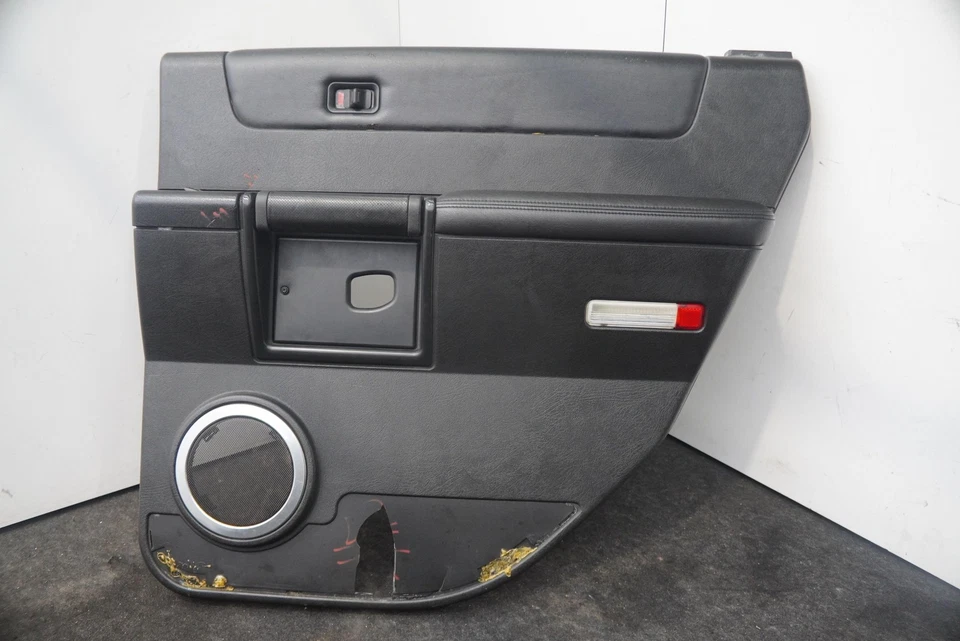 Panel de moldura de puerta interior trasero derecho negro 15909245 OEM Hummer H2 2005-07 *Nota* Foto 1 de 4