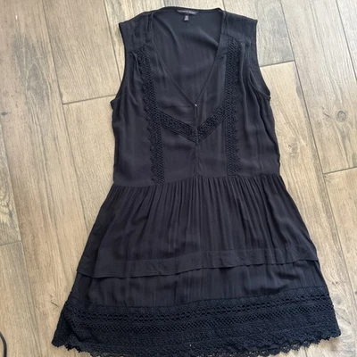 Vestido túnica Victoria Secret negro boho de encaje recortado cuello en V XS babero ganchillo rodilla Foto 1 de 4