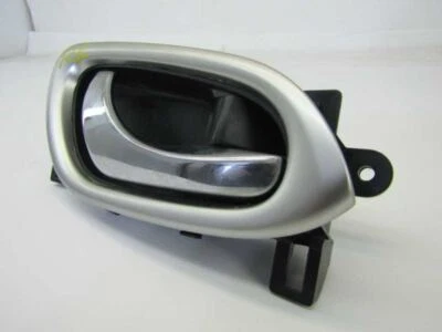 Abridor de manija interior puerta trasera interior pasajero derecho SENTRA 2013-2018 FABRICANTE DE EQUIPOS ORIGINALES Foto 1 de 4