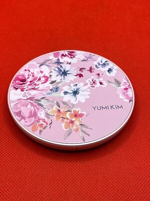 Yumi Kim Wireless Charger - Image 1 of 4