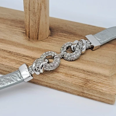 Pulsera Lia Sophia STYLISTA de cuero plateado - eslabones de cristal corte pavé Foto 1 de 4