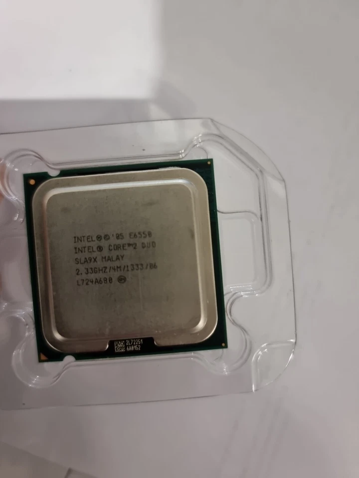 Intel Core 2 Duo E6550 2,33Ghz/4M/1333/06 SLA9X Processore - Immagine 1 di 1