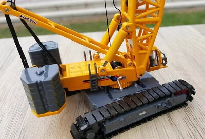 1/120 Scale XCMG XGC260 Crawler Crane Diecast Model Toy Collection Gift - Image 1 of 4