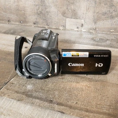 Canon VIXIA HF M301 HD Digital Video Camcorder NOT TESTED FOR PARTS - Image 1 of 4