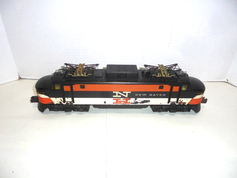 LIONEL 2350 NEW HAVEN ELECTRIC O GAUGE ENGINE VINTAGE POST WAR - Image 1 of 4