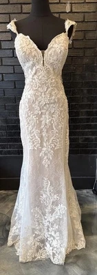 Chantilie, Sweetheart, Allure, Talla 12, Funda, Jude/Marfil, Botones, Cremallera Foto 1 de 4