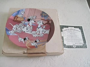 Walt Disney Animated Class Film 101 Dalmatians WATCH DOGS Collector Plate 1st - Picture 1 of 4
