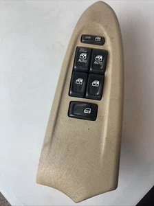 02-04 TRAILBLAZER Driver's Master Driver Interruptor Puerta Delantera Pizarra Beige Fabricante de Equipo Original - Imagen 1 de 5