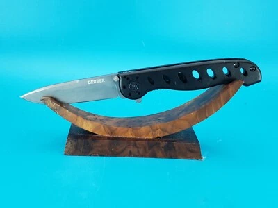 Gerber Evo Jr Plain Edge Blade Folding Pocket Knife! - Image 1 of 4