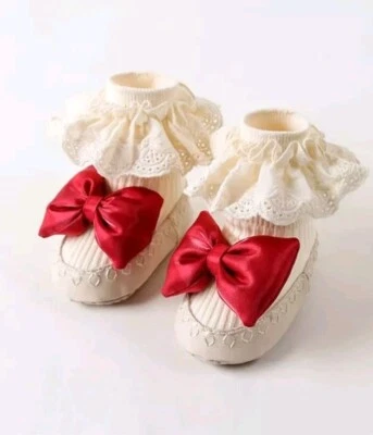 Calcetín Bebé Zapatos 12m - 18m Cinta Roja Foto 1 de 4