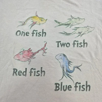 Vintage Dr Seuss One Fish Two Fish Red Fish Blue Fish T Shirt Mens XL Gildan Y2K - Image 1 of 4