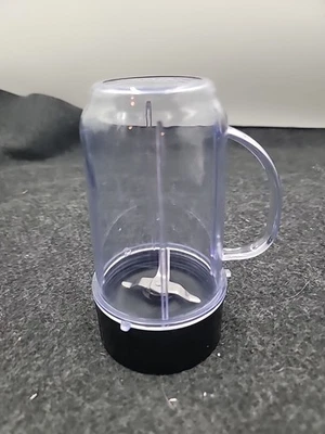 Taza de repuesto Magic Bullet con taza de hoja Foto 1 de 4