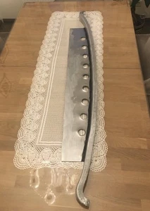 Heckscheibenrahmen W126 / C126 Hutablage Unterseite Versteifungsblech Mercedes - Bild 1 von 5