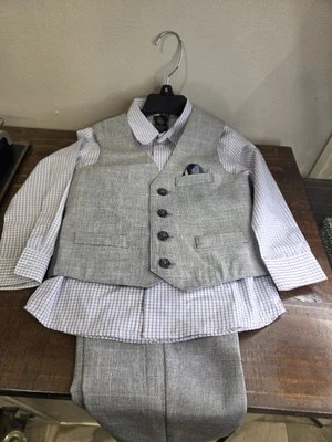 Juego de 3 piezas de traje Dockers para niños talla 4T Foto 1 de 4