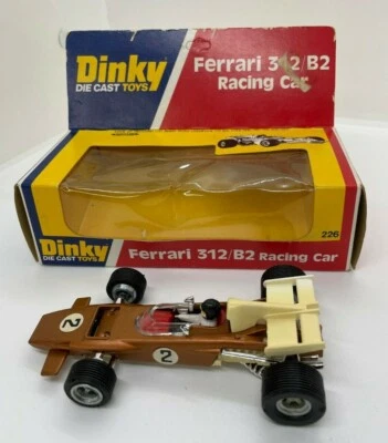 Coche de carreras Dinky Toys 226 Ferrari 312 / B2 en bronce escala RN 2 1:36 Foto 1 de 4