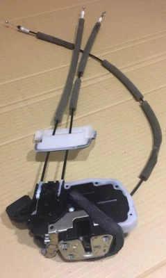 2009 to 2017 Infiniti FX35 FX37 FX50 QX70 Door Lock Actuator RIGHT FRONT - Image 1 of 4