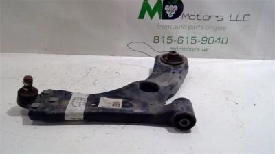 Chevrolet Sonic 2019-2021 brazo de control inferior delantero derecho OEM 95281652 Foto 1 de 4