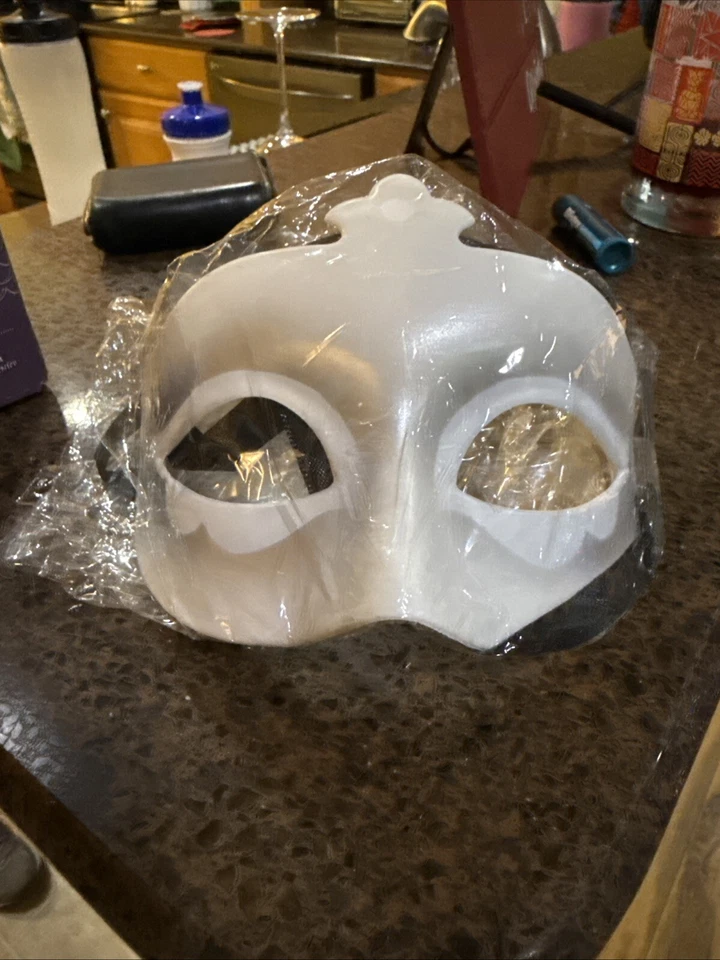 Simple Classic Masquerade Eye Mask Halloween Costume Dance Prom Dress up - Image 1 of 1