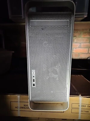 Apple Desktop Computer Model A1047 – Vintage Apple G4 Power Mac - Image 1 of 4