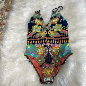 Nanette Lapore One Piece Exotic Floral  Pattern Swimsuit Sz XS - Picture 1 of 11