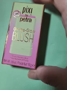 Pixi by Petra On-the-Glow Blush Cheek Tone 0.6 oz New/Boxed - Picture 1 of 6