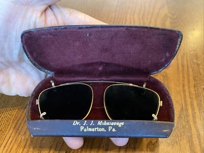 Vtg AO American Optical Gold Filled Green Olive Tinted Lenses Clip-on Sunglasses - Image 1 of 4