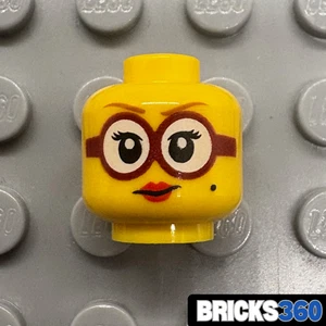 Lego Nuevo Amarillo Minifigura Cabeza Mujeres Redondo Rojo Gafas Lentes Blancas y Marca de Belleza - Imagen 1 de 3