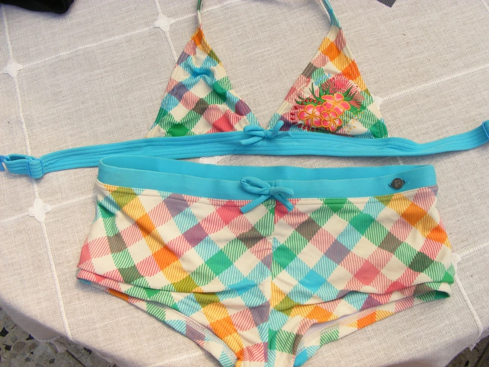 Protest Mädchen Triangle Bikini  Rauten Gr.152 Top Zustand - Bild 1 von 1