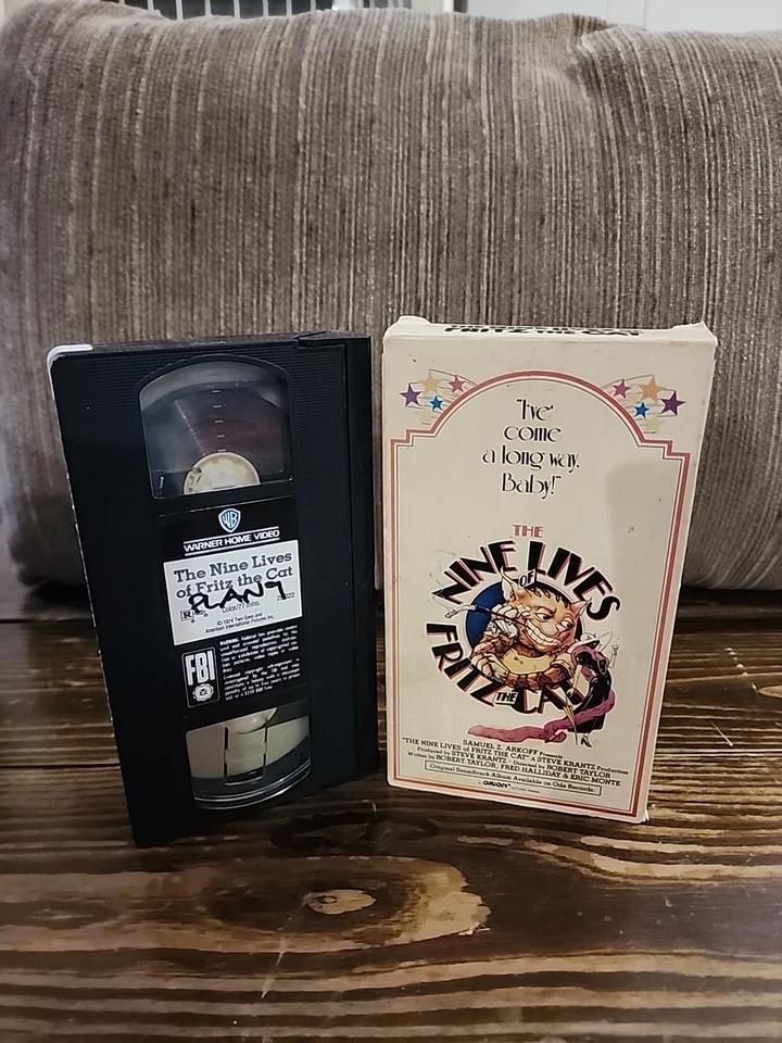 THE NINE LIVES OF FRITZ THE CAT-(VHS-1974)WARNER BROTHERS VIDEO-RARE-  - Image 1 of 4