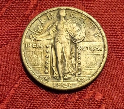 1924 Key Date STANDING LIBERTY QUARTER  BU UNCIRCULATED Gorgeous Rainbow Toning - Image 1 of 2