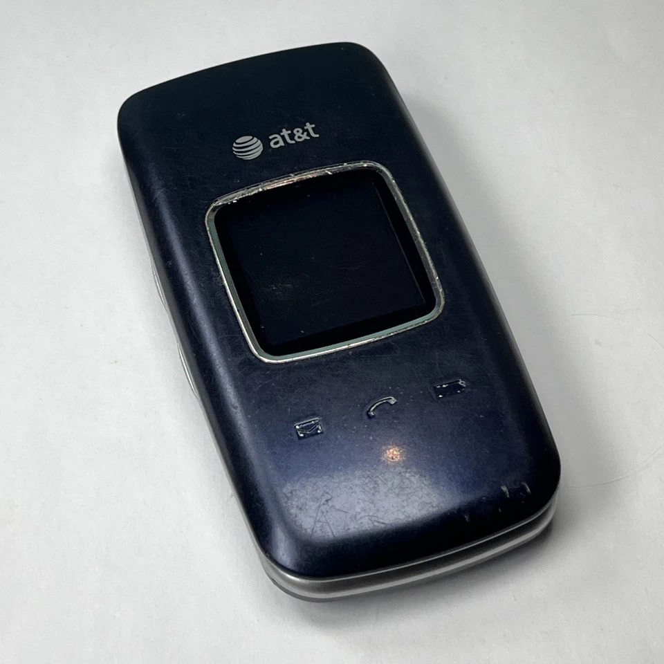 Pantech Breeze 2 II P2000 - Blue and Silver ( AT&T ) Cellular Flip Phone - Image 1 of 4