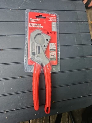 Milwaukee 48-22-4204 PEX / Tubing Cutter w/ Double Ground Steel Blade - Image 1 of 2