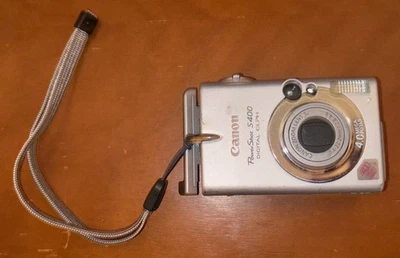 Canon PowerShot S400 4.0 Digital Elph 4.0MP For PARTS. - Image 1 of 4