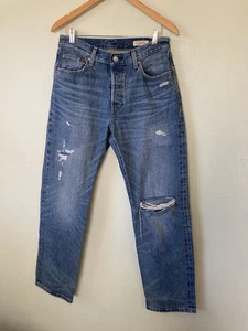 LEVI'S PREMIUM 501 AÑOS 90 RIBETE MUJER JEANS desgastado 29x30 Usado en Excelente Condición - Imagen 1 de 15