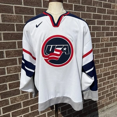 Camiseta de hockey blanca Nike 1998 Juegos Olímpicos de Invierno XL/56 del equipo de Estados Unidos Brett Hull #15 Foto 1 de 4