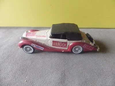 Solido 1/43   DELAHAYE 135 M 1939  -  PUB  VIANDOX - Photo 1/4
