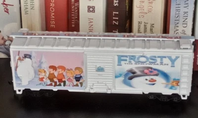HO scale FROSTY THE SNOWMAN Christmas tree HO scale model train boxcar athearn - Image 1 of 4