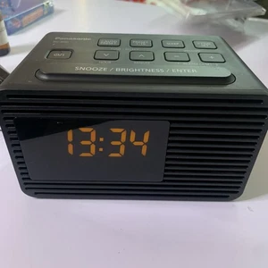 Panasonic RC-800 Alarm Clock FM Radio - Picture 1 of 7