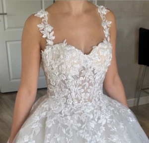 NEU Designer Brautkleid/ Prinzessinnen Brautkleid Demetrios Creme weiß - Bild 1 von 16