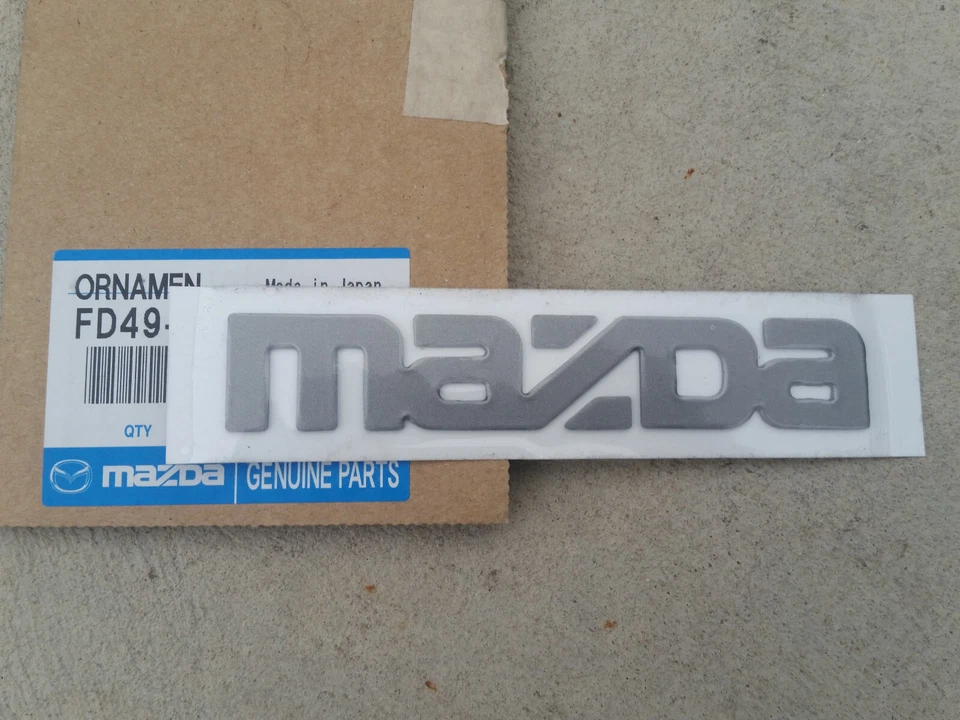 Calcomanía trasera Mazda FD3S RX7 98-02 NUEVA FD49-51-711 Foto 1 de 1