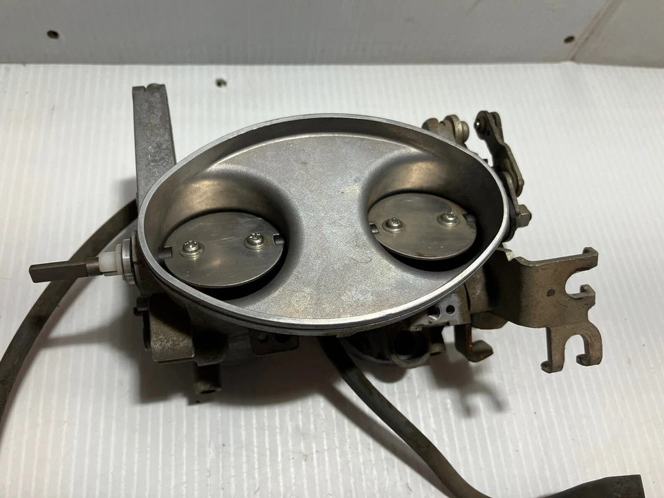 2006 Suzuki Boulevard M50 Throttle Body (OEM) Foto 1 de 4