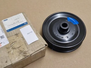 Ford Transit 2.4 2.2 TDCi Water Pump Pulley 1308489 2U1Q-8509-AA Genuine NEW OEM - Picture 1 of 13