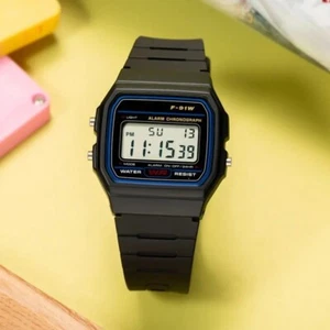 Casio Class Digital Watch F91 Water Splush F91 Look with Resin Strap in Black - Picture 1 of 3